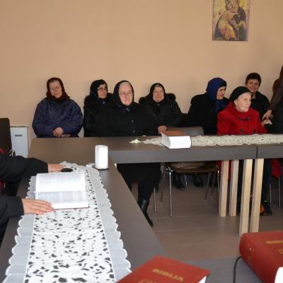 5 martie: Traian: Văduvii şi văduvele, o resursă inepuizabilă pentru Biserica locală