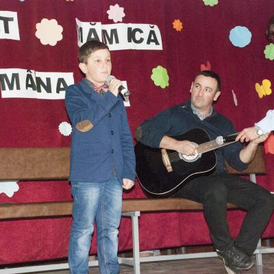6 martie: Pildeşti: Mama unui cercetaş aleasă "Mama anului scout 2016"