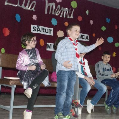 6 martie: Pildeşti: Mama unui cercetaş aleasă "Mama anului scout 2016"