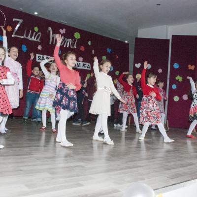 6 martie: Pildeşti: Mama unui cercetaş aleasă "Mama anului scout 2016"