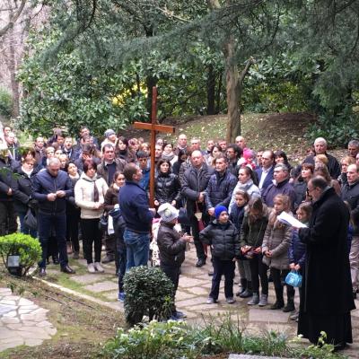 13 martie: Padova: Îngenuncheaţi în faţa crucii