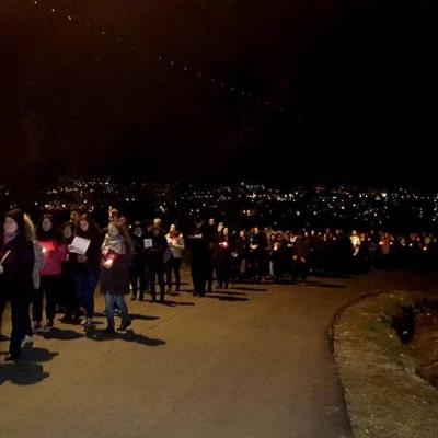 15 martie: Iaşi: "Îmbrăţişarea răscumpărării" - Calea sfintei cruci împreună cu tinerii pe dealul Cetăţuia