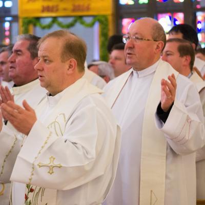 24 martie: Iaşi: Liturghia crismei (Foto: Marius Laurescu)