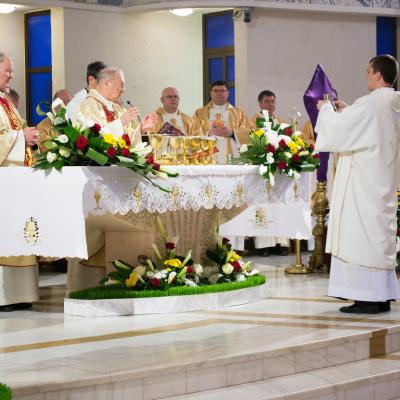 24 martie: Iaşi: Liturghia crismei (Foto: Marius Laurescu)