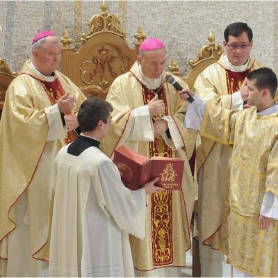 24 martie: Iaşi: Liturghia crismei