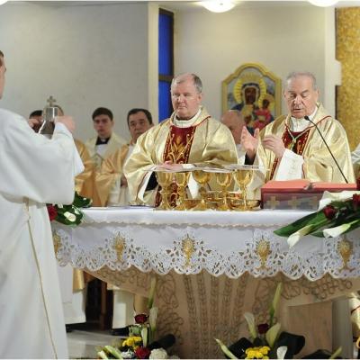 24 martie: Iaşi: Liturghia crismei