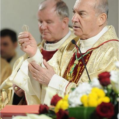 24 martie: Iaşi: Liturghia crismei