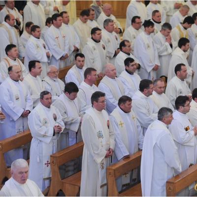 24 martie: Iaşi: Liturghia crismei