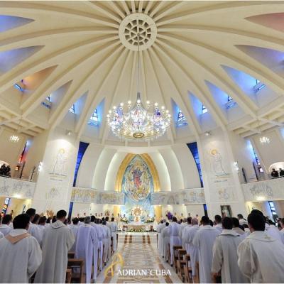 24 martie: Iaşi: Liturghia crismei