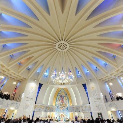 24 martie: Iaşi: Liturghia crismei
