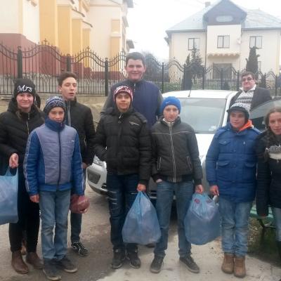 25 martie: Pustiana: Vinerea Mare, zi pentru caritate, rugăciune şi meditaţie