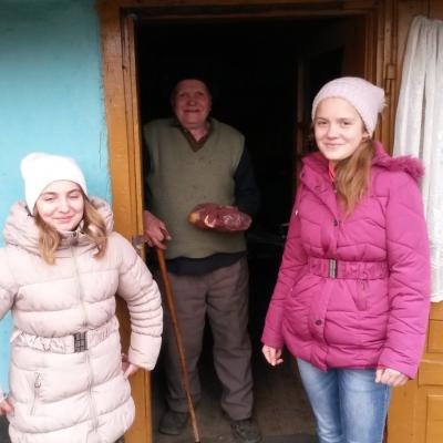 25 martie: Pustiana: Vinerea Mare, zi pentru caritate, rugăciune şi meditaţie