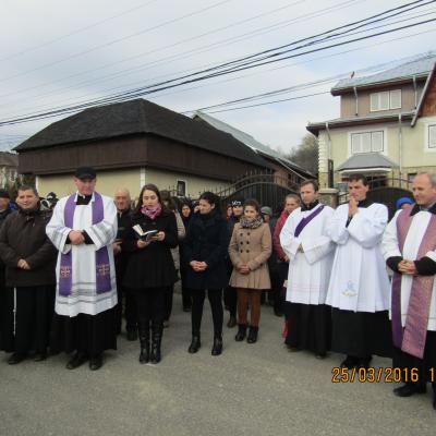 25 martie: Pustiana: Vinerea Mare, zi pentru caritate, rugăciune şi meditaţie
