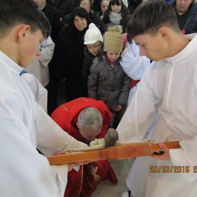 25 martie: Pustiana: Vinerea Mare, zi pentru caritate, rugăciune şi meditaţie