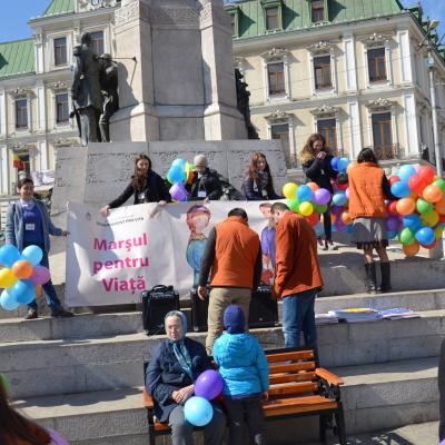 26 martie: Iaşi: Pentru viaţă, pentru femeie, pentru familie