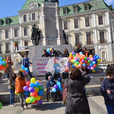 26 martie: Iaşi: Pentru viaţă, pentru femeie, pentru familie