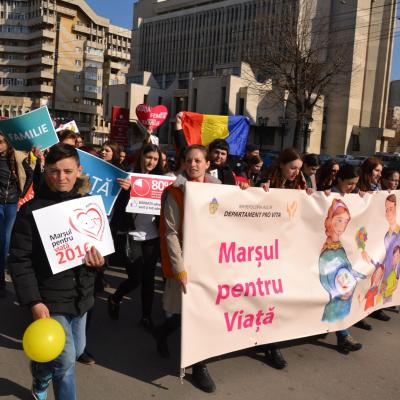 26 martie: Iaşi: Pentru viaţă, pentru femeie, pentru familie