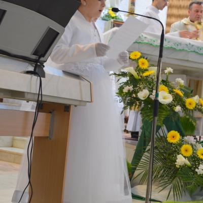 3 aprilie: Gherăeşti: Prima Sfântă Împărtăşanie