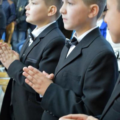 3 aprilie: Gherăeşti: Prima Sfântă Împărtăşanie