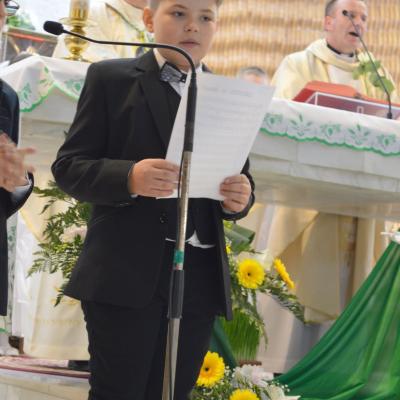 3 aprilie: Gherăeşti: Prima Sfântă Împărtăşanie