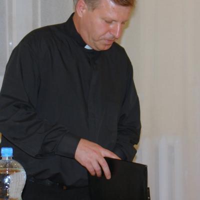4 aprilie: Baraţi: Sărbătoare în comunitatea surorilor "Slujitoarele lui Cristos - Marelui Preot"