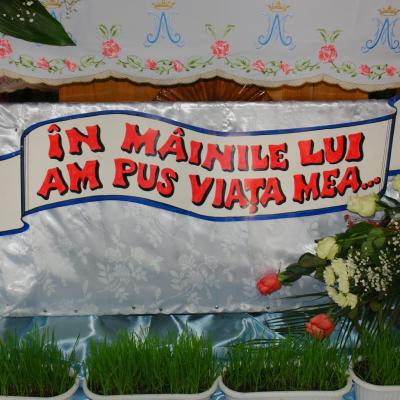 4 aprilie: Baraţi: Sărbătoare în comunitatea surorilor "Slujitoarele lui Cristos - Marelui Preot"