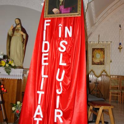 4 aprilie: Baraţi: Sărbătoare în comunitatea surorilor "Slujitoarele lui Cristos - Marelui Preot"