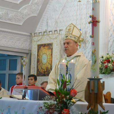 4 aprilie: Baraţi: Sărbătoare în comunitatea surorilor "Slujitoarele lui Cristos - Marelui Preot"