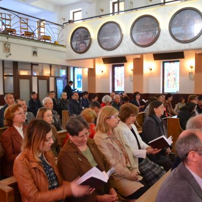 4-10 aprilie: Valea Lupului: Cu familia la misiunile populare