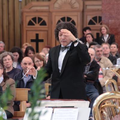 10 aprilie: Bacău: Concert aniversar