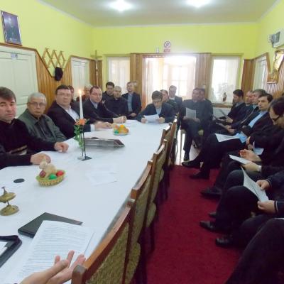11 aprilie: Răducăneni: Şedinţă decanală
