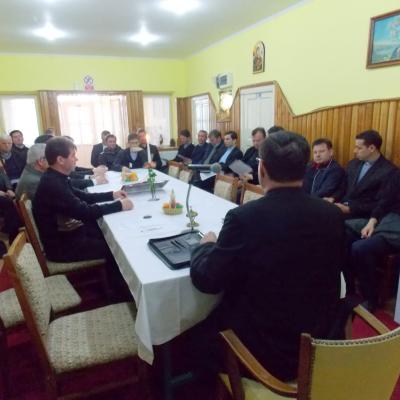 11 aprilie: Răducăneni: Şedinţă decanală