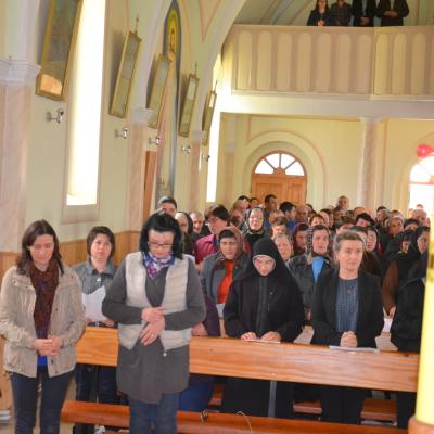 12-17 aprilie: Luncaşi: Misiuni populare