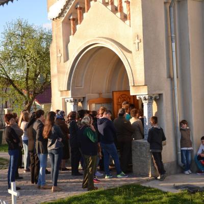 12-17 aprilie: Luncaşi: Misiuni populare