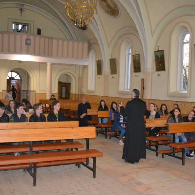 12-17 aprilie: Luncaşi: Misiuni populare