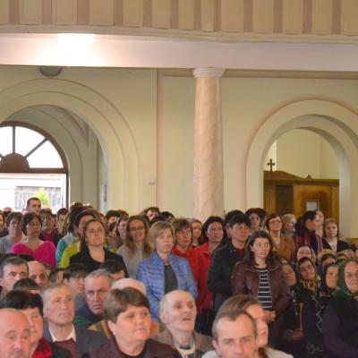 12-17 aprilie: Luncaşi: Misiuni populare