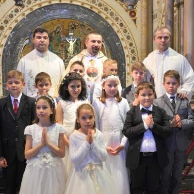 16 aprilie: Montserrat: Prima Împărtăşanie pentru copiii din Lleida şi Tarragona