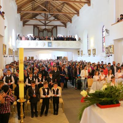 17 aprilie: Cleja "Sfântul Francisc": Prima Împărtăşanie
