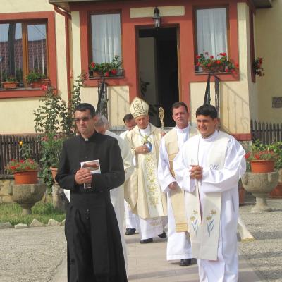 18 septembrie: Luizi-Călugăra: Profesiune solemnă