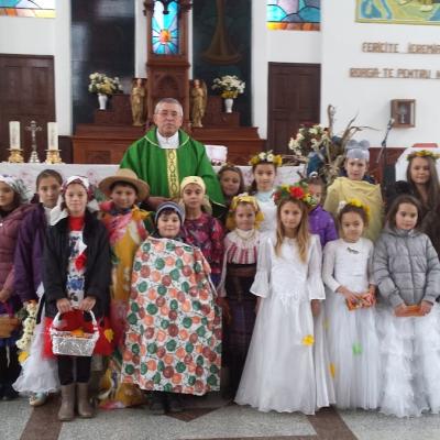 6 noiembrie: Valea Mică: Ziua recoltei şi a recunoştinţei