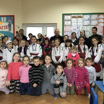 20-21 decembrie: Iugani: Serbare de Crăciun la Grădiniţa "Sfântul Nicolae"