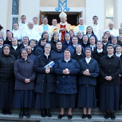19-25 martie: Baraţi: Zile de formare şi exerciţii spirituale pentru Slujitoarele lui Cristos, Marele Preot