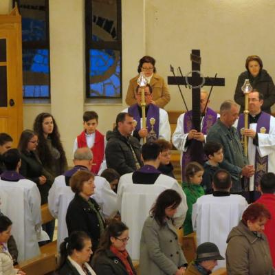 24 martie: Iaşi (catedrală): Calea Crucii pentru preoţi
