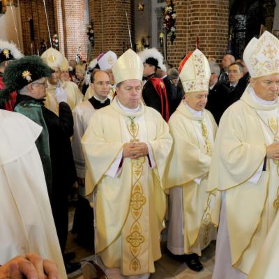 23 aprilie: Gniezno: Jubileul Primatului din Polonia