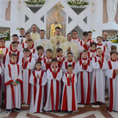 7 mai: Bacău: Mandatul ministranţilor, prietenii lui Isus
