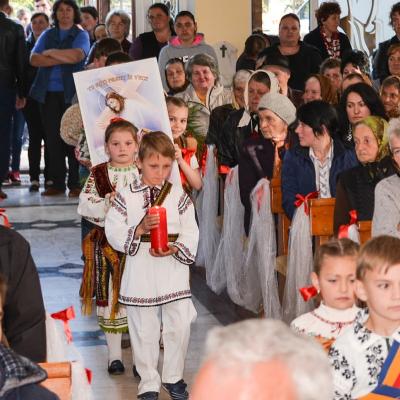 17 mai: Ciugheş: Aniversare colegială