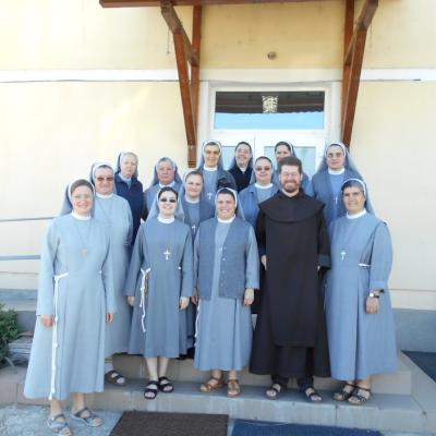 22-29 mai: Valea Mare: Exerciţii spirituale pentru Surorile Franciscane Misionare de Assisi