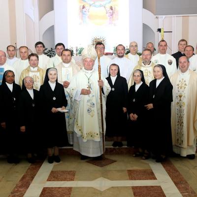31 mai: Tămăşeni: Depunere de voturi pe viaţă