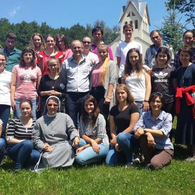 3-7 iulie: Luncani: "Eşti de preţ în ochii mei şi te iubesc!" Exerciţii spirituale pentru tineri