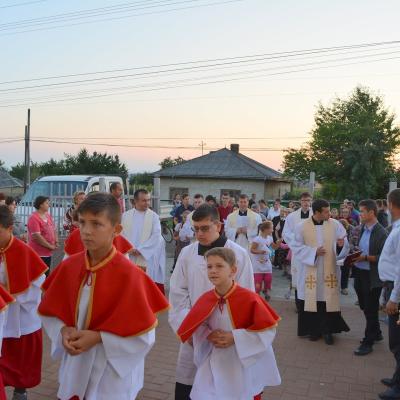 8 august: Săbăoani: Sub crucea tineretului ne strângem